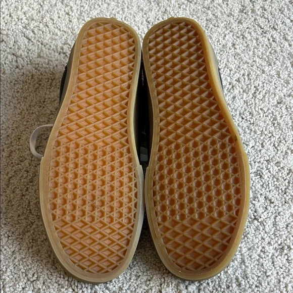 Vans Men's dark grey Sneakers with Gum Sole - mens size 11 (never worn) - Picture 3 of 10